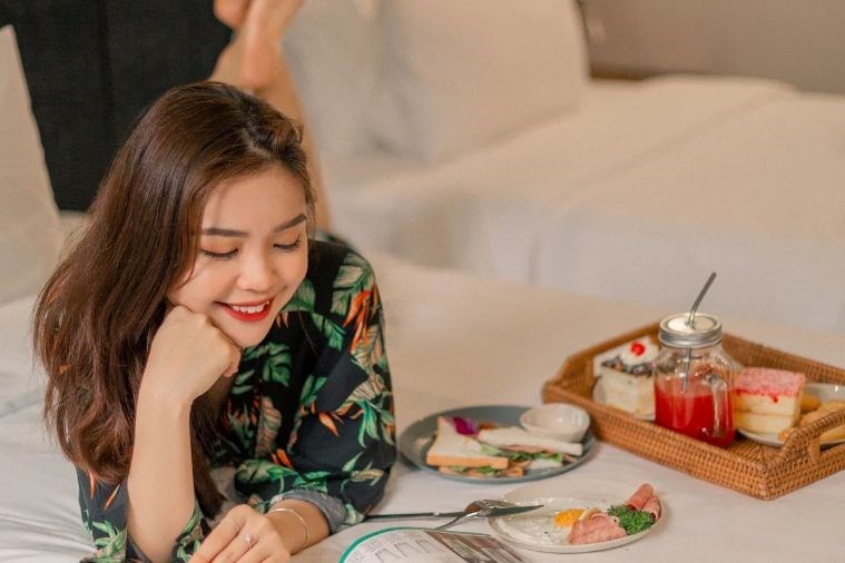 Studio Twin Room with Pool View